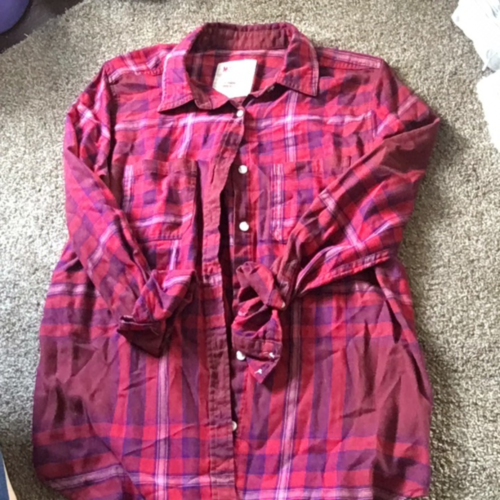 Mossimo boyfriend fit button up